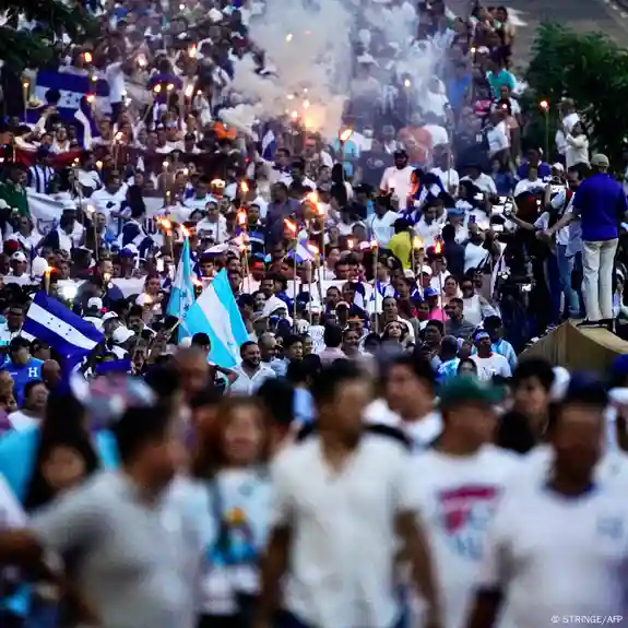 Piden renuncia a presidenta de Honduras por narcovídeo
