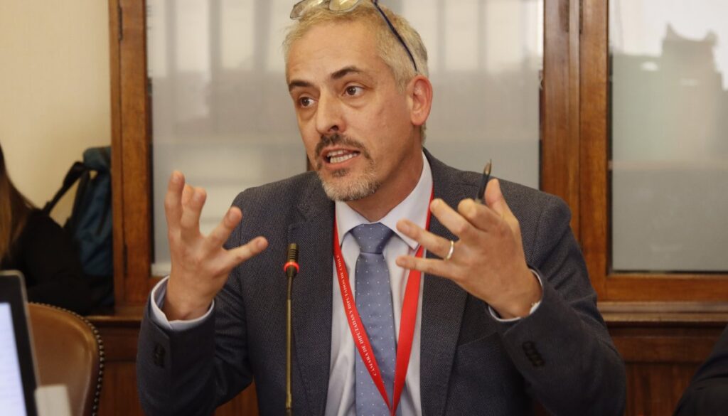 Chile dice que es «imposible» expulsar algunos venezolanos irregulares por cierre consular