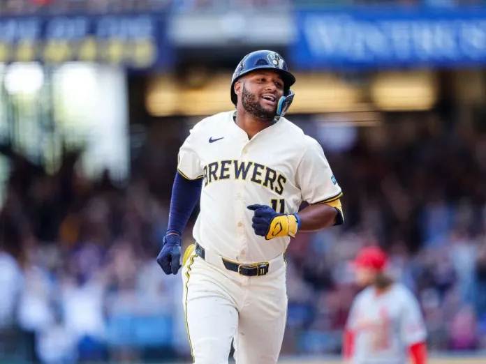 El venezolano Jackson Chourio sigue cautivando en las Grandes Ligas: disparó dos jonrones en la postemporada con Cerveceros