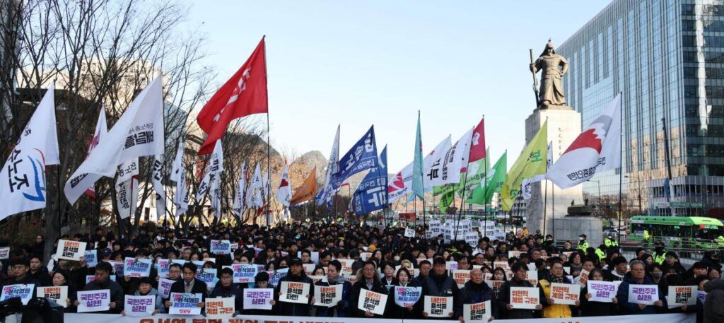 SIGUE LA CRISIS POLÍTICA| Exigen la renuncia del presidente de Corea del Sur, Yoon Suk Yeol renuncia