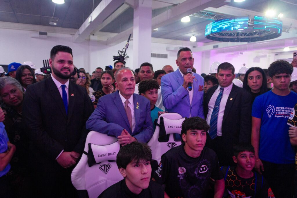Gobernador Rosales: «La Robótica abre el camino para crear un Zulia grande y próspero» | Disciplina escolar de gan éxito en la región