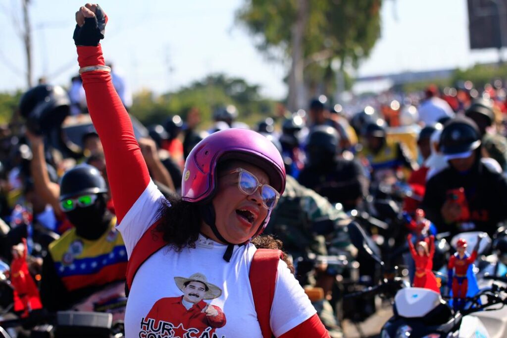 Caravana motorizada desbordó las calles de Maracaibo en respaldo al presidente Maduro caravana