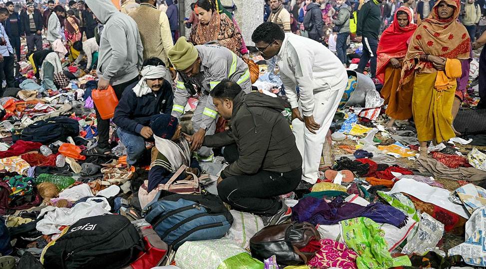INDIA | Al menos 30 muertos en estampida en festival Kumbh Mela India muertos estampida