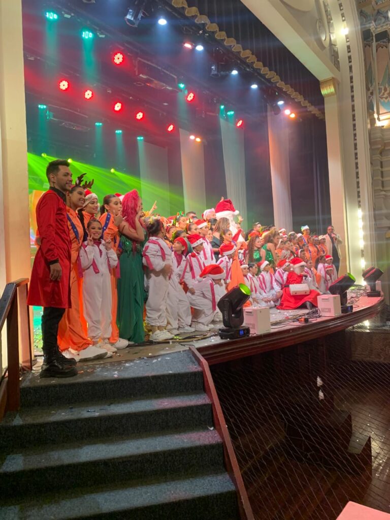 Camerino Company llevó a los zulianos a «Un viaje a la navidad» desde el Teatro Baralt Camerino