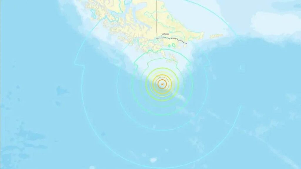 Reportan sismo en Chile de 7.5 y se emitió alerta de tsunami