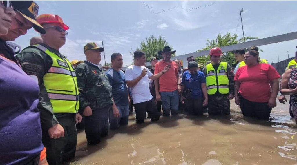 Gobierno nacional atiende a comunidades de Guasdualito tras recientes precipitaciones