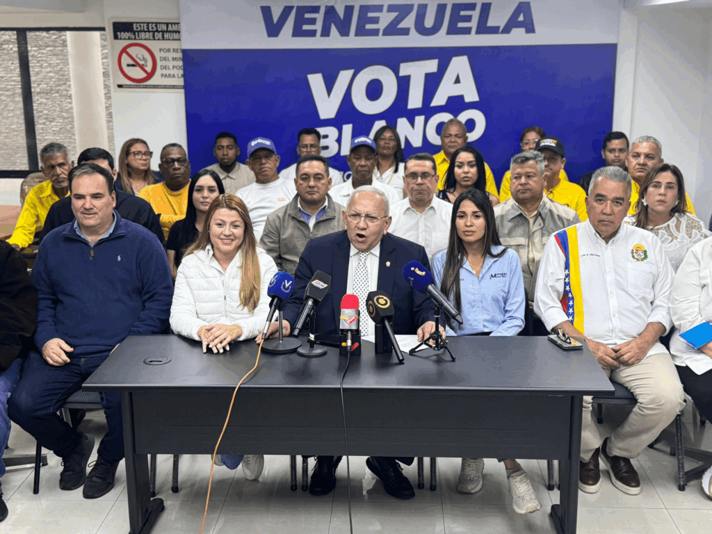 Bernabé Gutiérrez pone a disposición la tarjeta de AD para la unidad sincera que reclama Venezuela Unidad