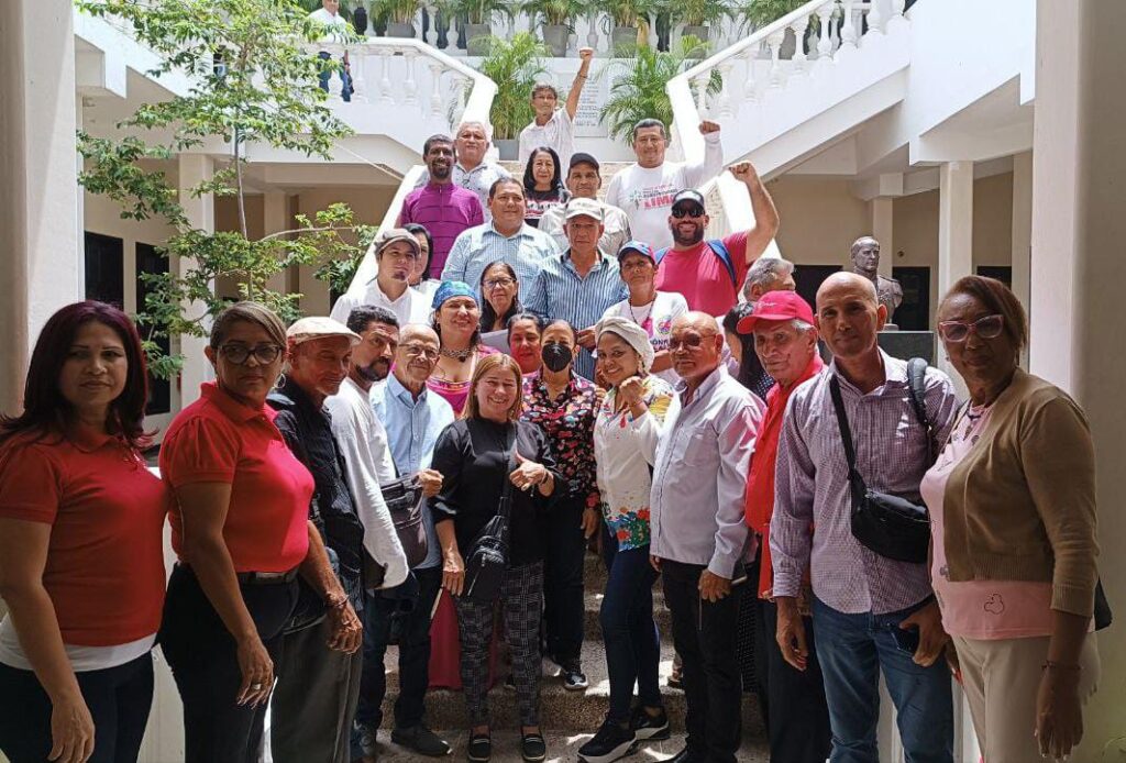 Clez recibió a representantes de 43 movimientos sociales del estado Zulia