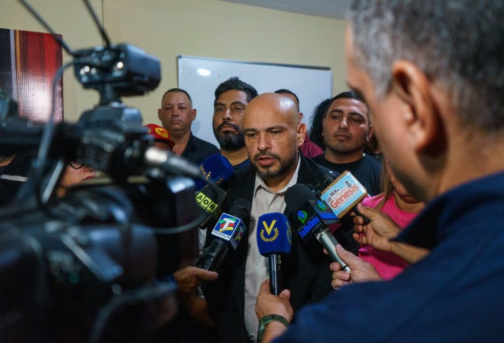 Héctor Soto