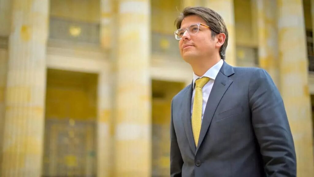 Miguel Uribe Turbay: el político marcado por el legado y la tragedia Miguel Uribe