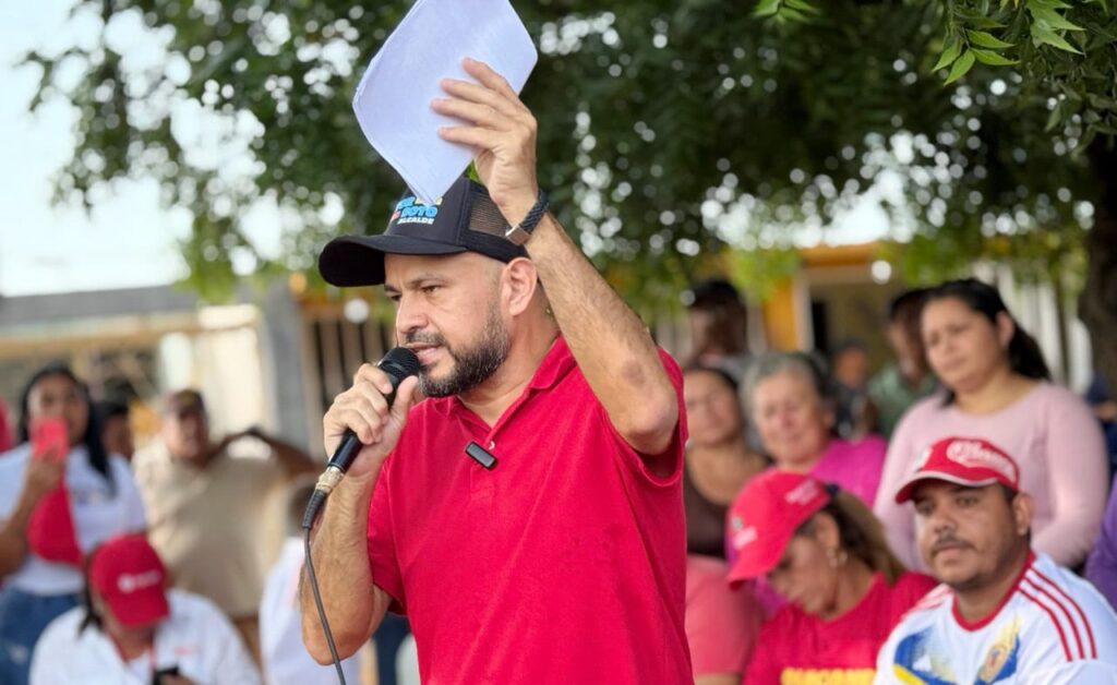 Héctor Soto