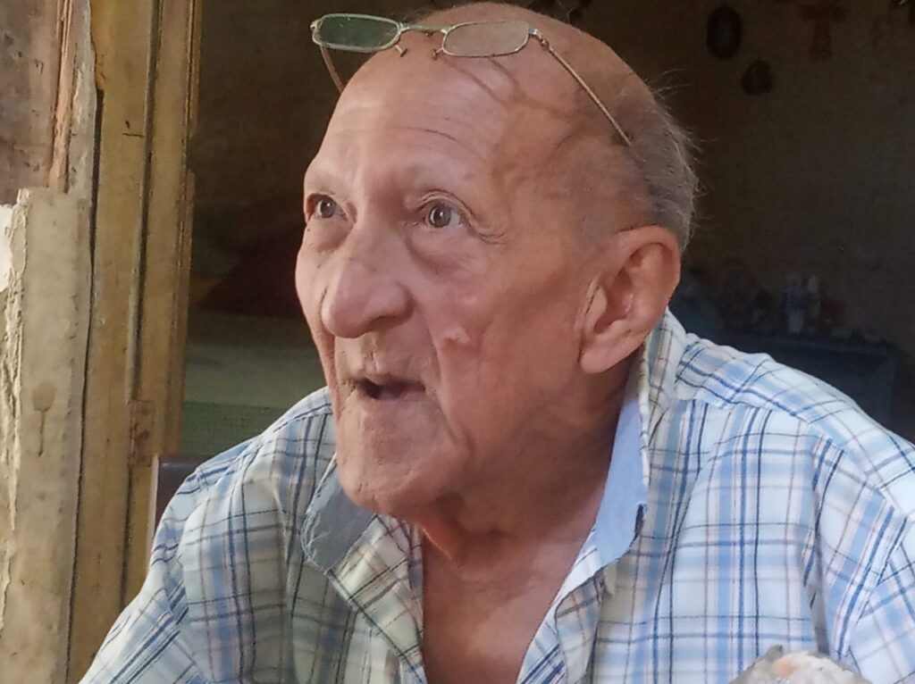 Los Que Llegaron al Zulia y se Quedaron, última entrega XII: Llegó de China, se casó con una saladillera y formaron un hogar de cinco hijos zulianos Nolberto Hansen de 76 años de edad, cariñosamente conocido como "El Chino", egresado en comunicación social de la Universidad del Zulia, es un ser lleno de mucha bondad, humildad y sencillez. (Foto: Tarquino Díaz)