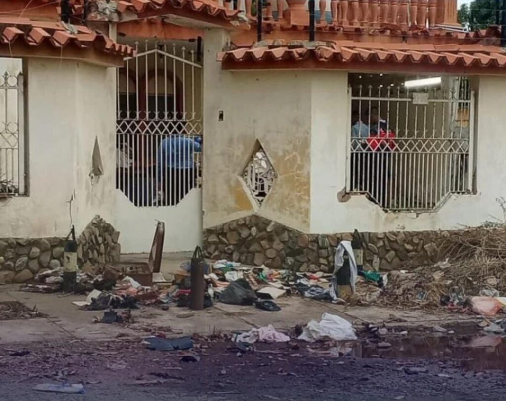 ¡DE TERROR! Hallan maleta con restos humanos en Sierra Maestra maleta