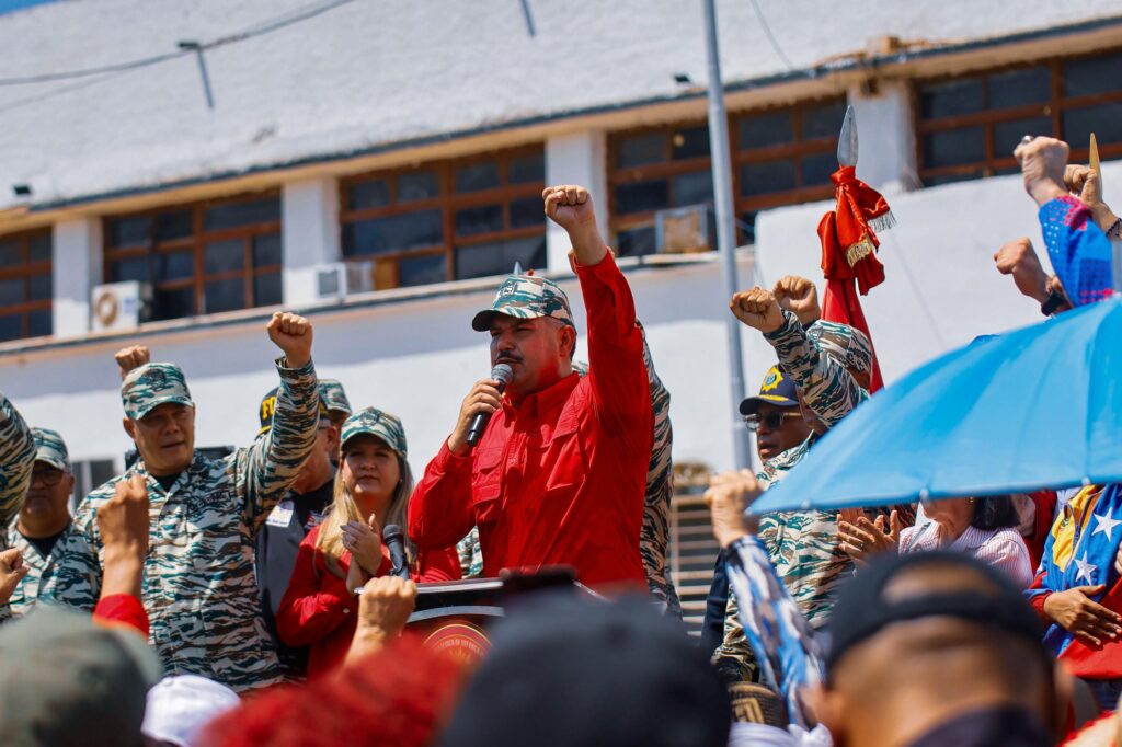Zulianos atendieron convocatoria del presidente Maduro para alistamiento militar en defensa de la Patria convocatoria