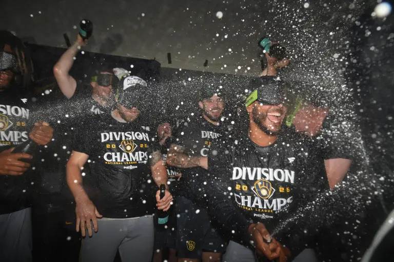 MLB | Cerveceros de Milwaukee ganan la División Central de la Liga Nacional por tercer año seguido Cerveceros