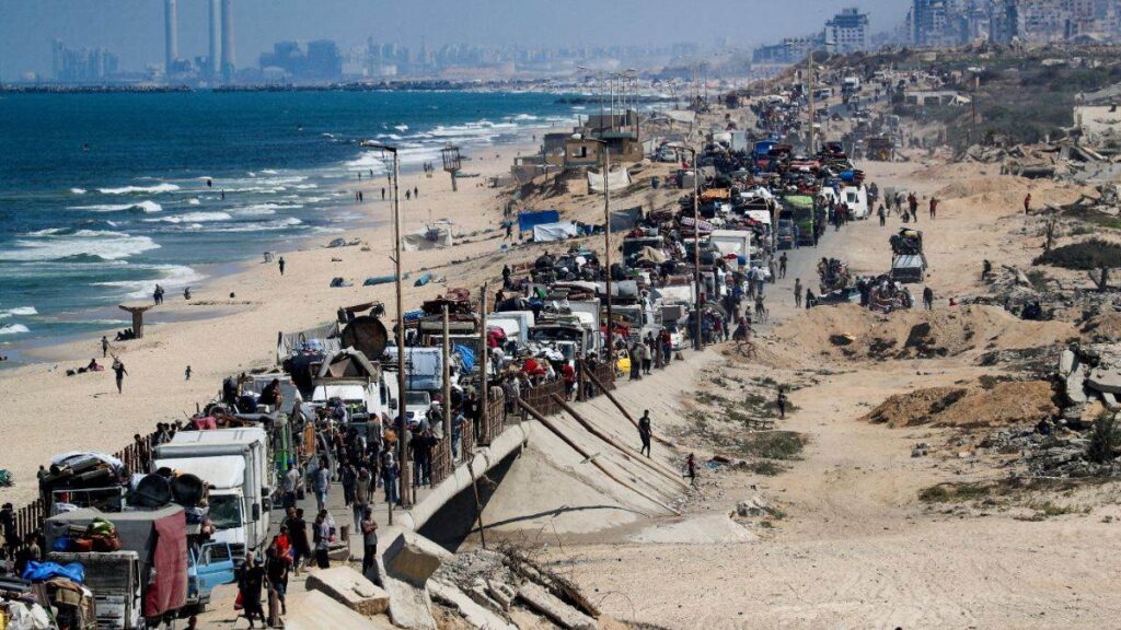 Israel abre ruta temporal para que huyan palestinos de la ciudad de Gaza ciudad de Gaza