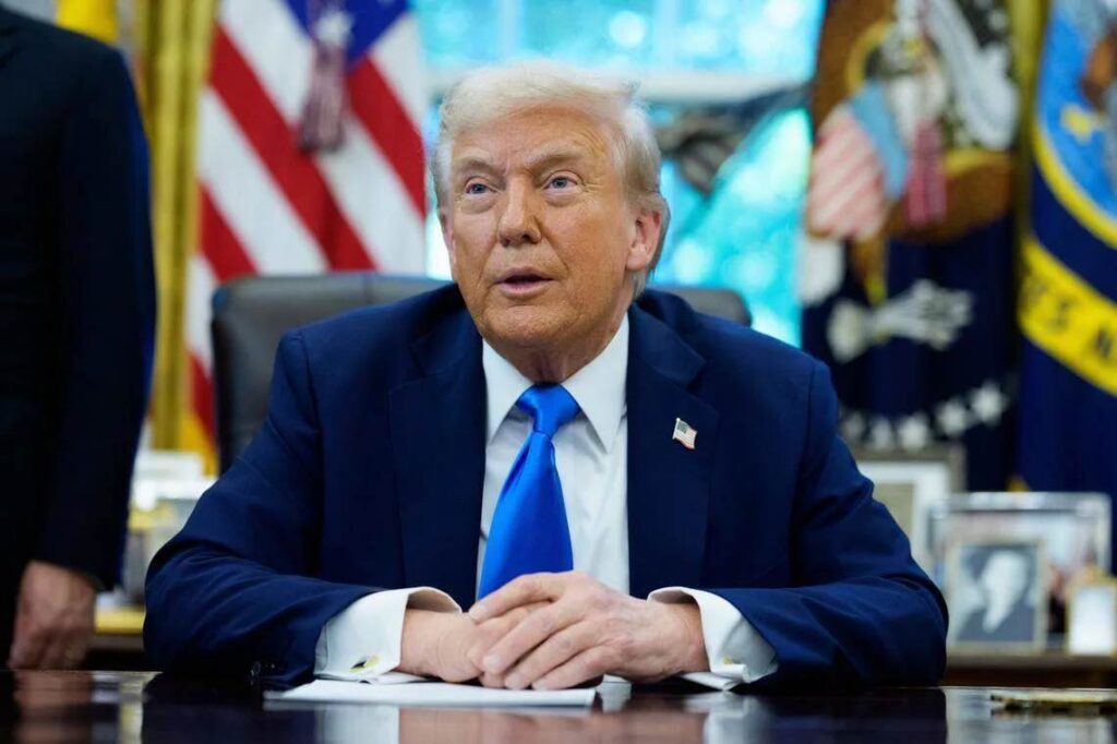 Trump despliega submarinos nucleares