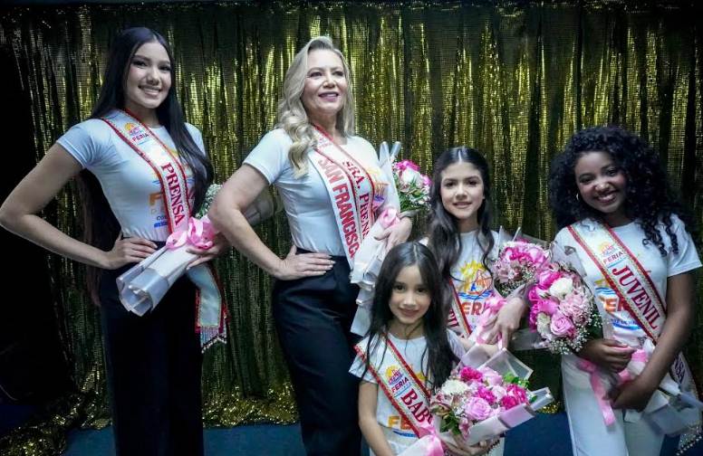 Miss Prensa ilumina la Feria del Lago 2025 en San Francisco Feria del Lago San Francisco