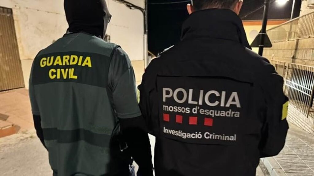 España impactada: padres detenidos tras vender menor por 5.000 euros Padres detenidos por vender menor