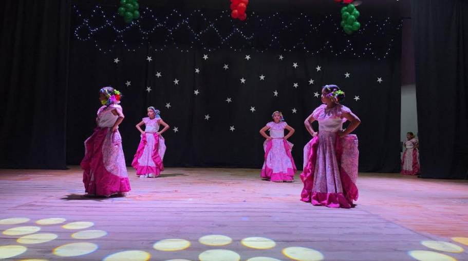 La Alcaldía de Mara Impulsa la Cultura Comunal Mediante el Teatro Cástor Emilio Almarza Disfrute Cultural y Artístico Gratuito