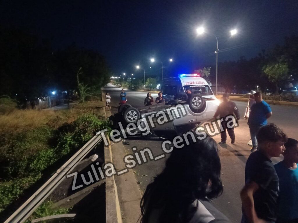 Volcamiento en autopista C1 sacude la madrugada zuliana (VIDEOS) volcamiento en autopista