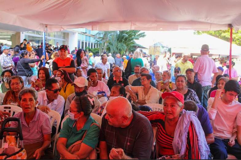 Alcaldía de Maracaibo fortalece atención integral para los abuelos Alcaldía de Maracaibo fortalece atención