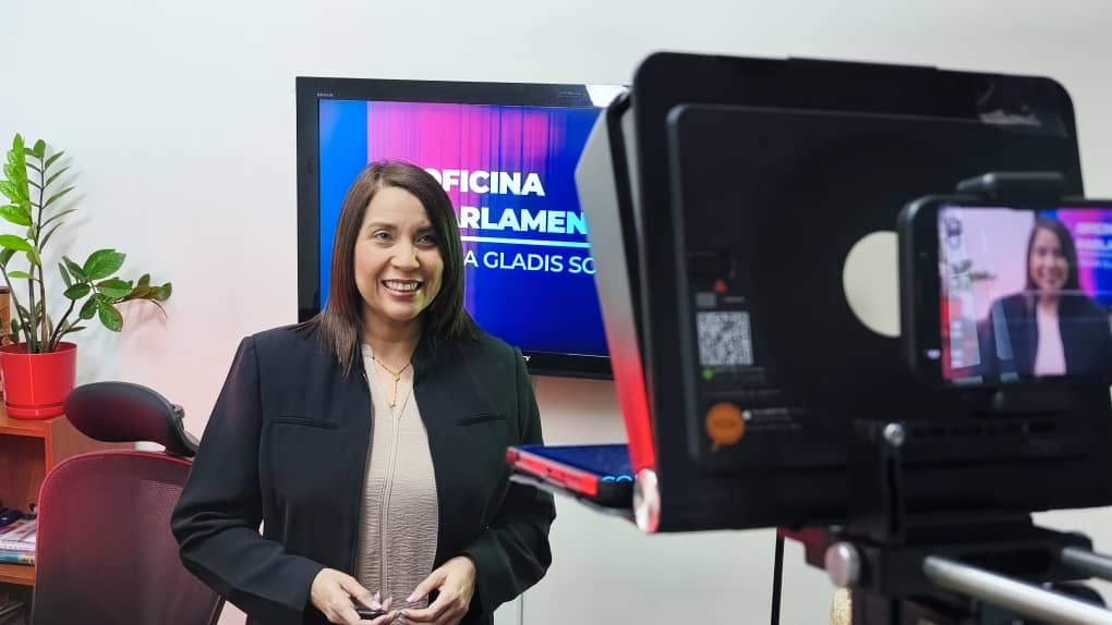 Diputada Gladis Socorro pide cese de la “tángana virtual” y derogar leyes represivas punto de honor en Venezuela