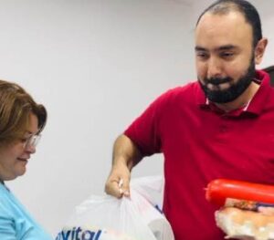 bolsas de alimentos al Concejo Municipal