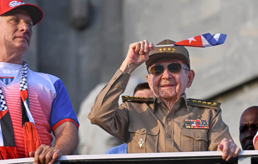 EE.UU. imputa a Raúl Castro por el derribo de dos aviones en 1996 Imputación histórica a Raúl Castro