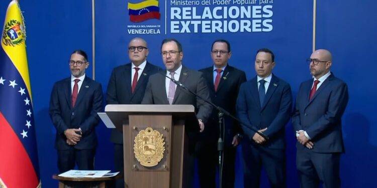 Venezuela exige indemnización a Trinidad y Tobago por grave daño ambiental en sus costas derrame de crudo en Venezuela