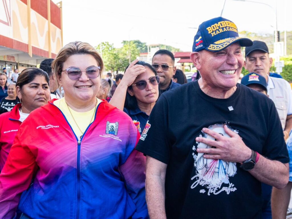 Concejo Municipal acompaña al alcalde Di Martino en la instalación del nuevo transformador para el C.C. Ciudad Chinita acompañamiento de Dessiree Fernandez