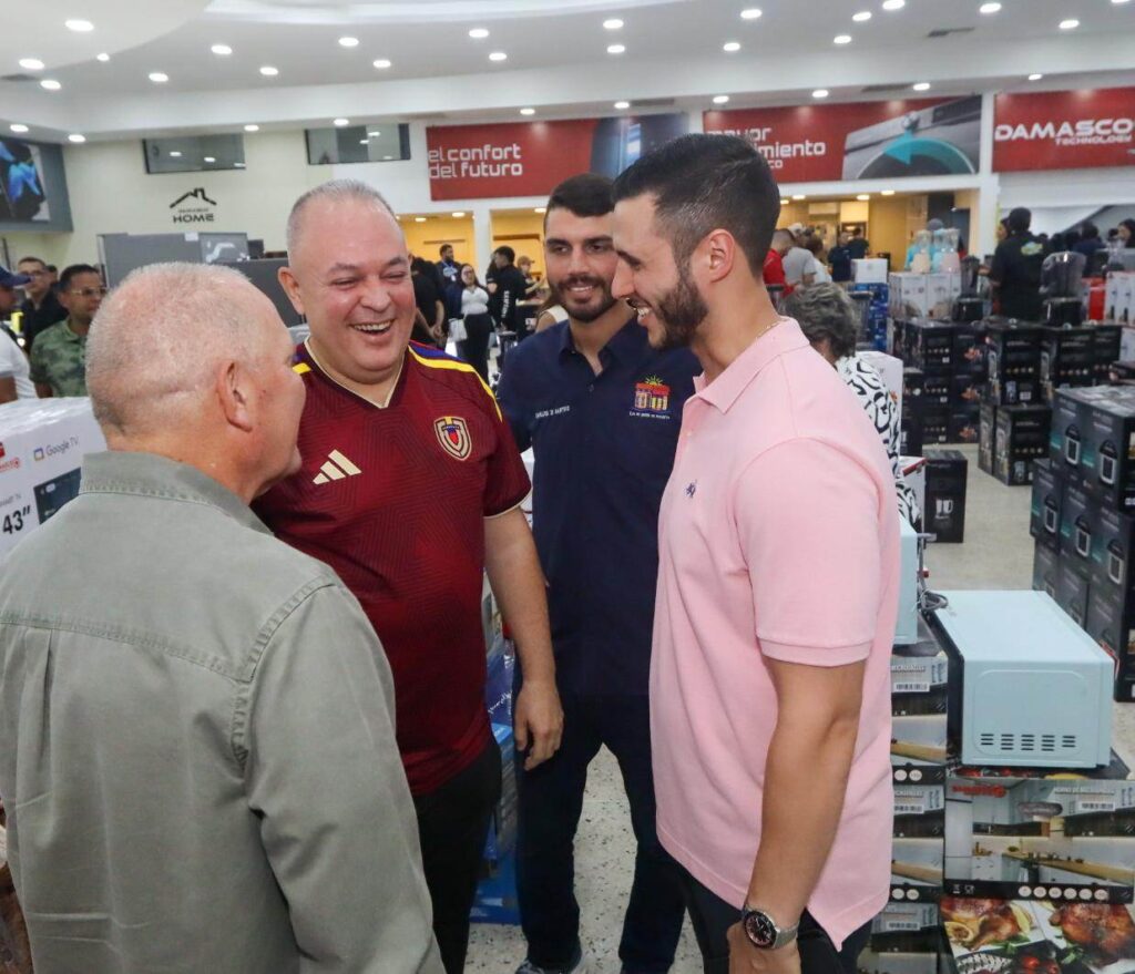 Miguel Silva, Intendente del CPU: Alcalde Di Martino impulsa economía local con la nueva tienda Damasco en Maracaibo Nueva tienda Damasco en Maracaibo