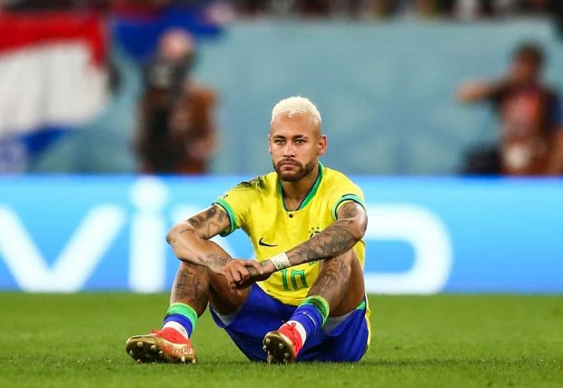 Brasil en alerta: Neymar presenta lesión en la pantorrilla previo al debut en la Copa del Mundo neymar lesión