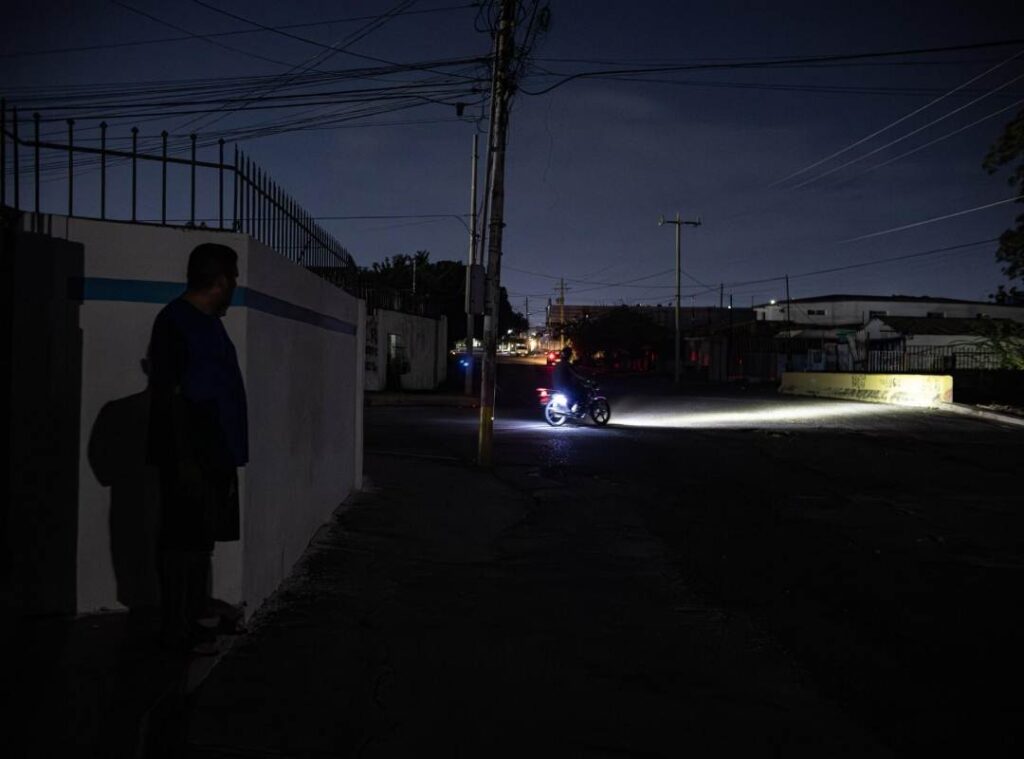 Racionamientos eléctricos en Venezuela podrían extenderse hasta esta fecha, según Lacava racionamientos eléctricos en Venezuela