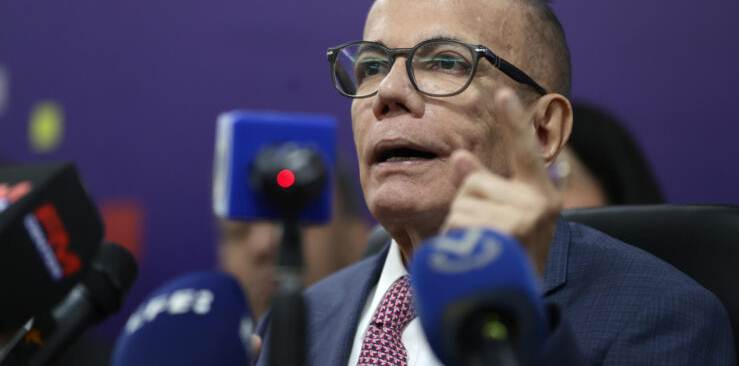 Manuel Rosales pide elecciones en Venezuela e insta a seguir plan de EE.UU. reinstitucionalización en Venezuela