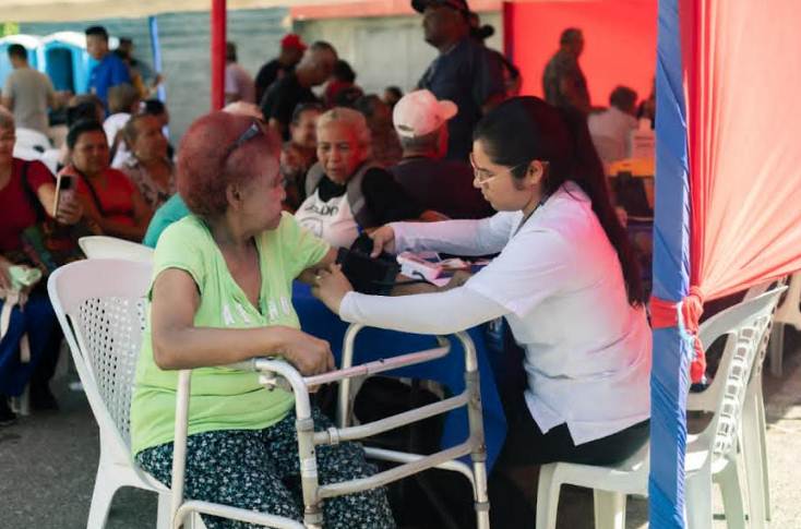 Alcaldía atiende a más de mil ciudadanos en operativos médicos desplegados en Maracaibo jornadas de salud en Maracaibo
