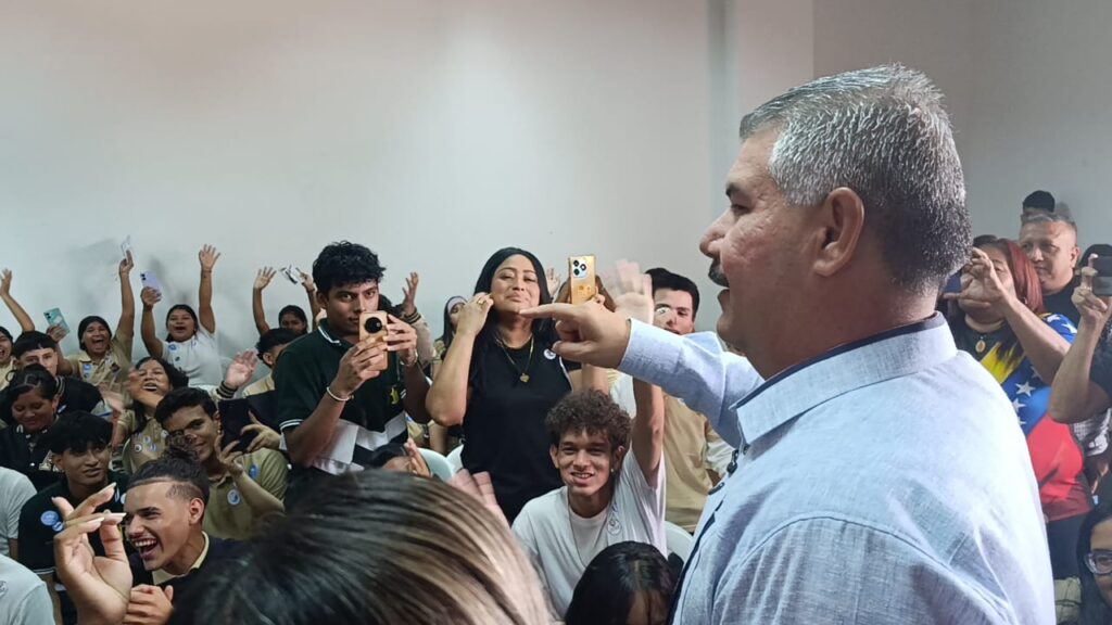 ¡CON LA META DE VINCULAR A MAS 36 MIL BACHILLERES AL SECTOR PRODUCTIVO! Gobernador Luis Caldera Inaugura Feria de Oportunidades Universitarias 2026 en el Zulia. Feria de Oportunidades Universitarias
