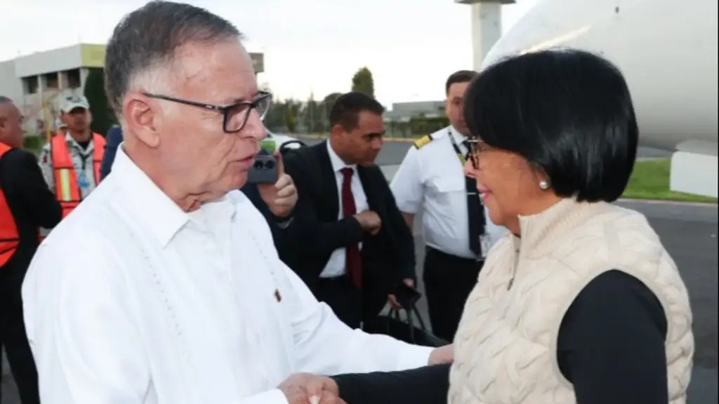 Francisco Arias Cárdenas propone negociación entre Delcy Rodríguez y María Corina Machado Francisco Arias Cárdenas