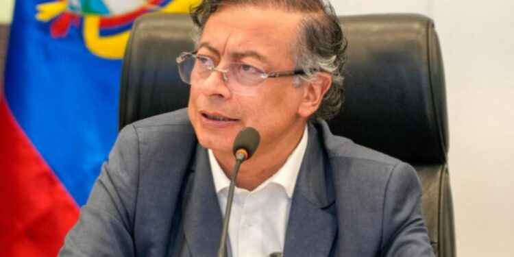 Ordenan la «suspensión provisional» de Gustavo Petro como presidente hasta después de elecciones Gustavo Petro suspensión