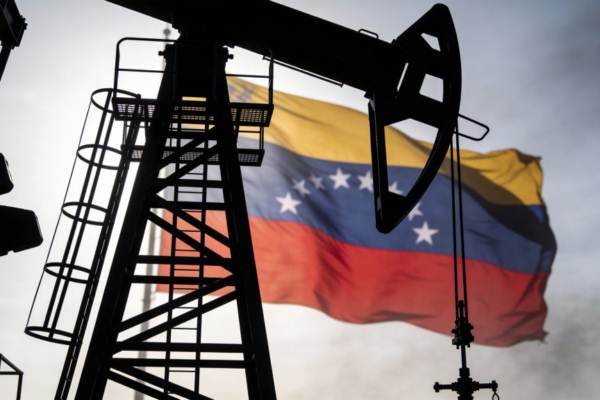 Funcionarios de EE. UU. viajando a Caracas buscando reformas petroleras, según medio estadounidense reformas petroleras en Venezuela