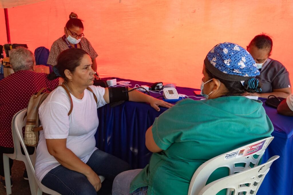 Alcaldía de Maracaibo realizó en Altos de Jalisco jornada integral y entrega de ayudas ayuda social en Maracaibo