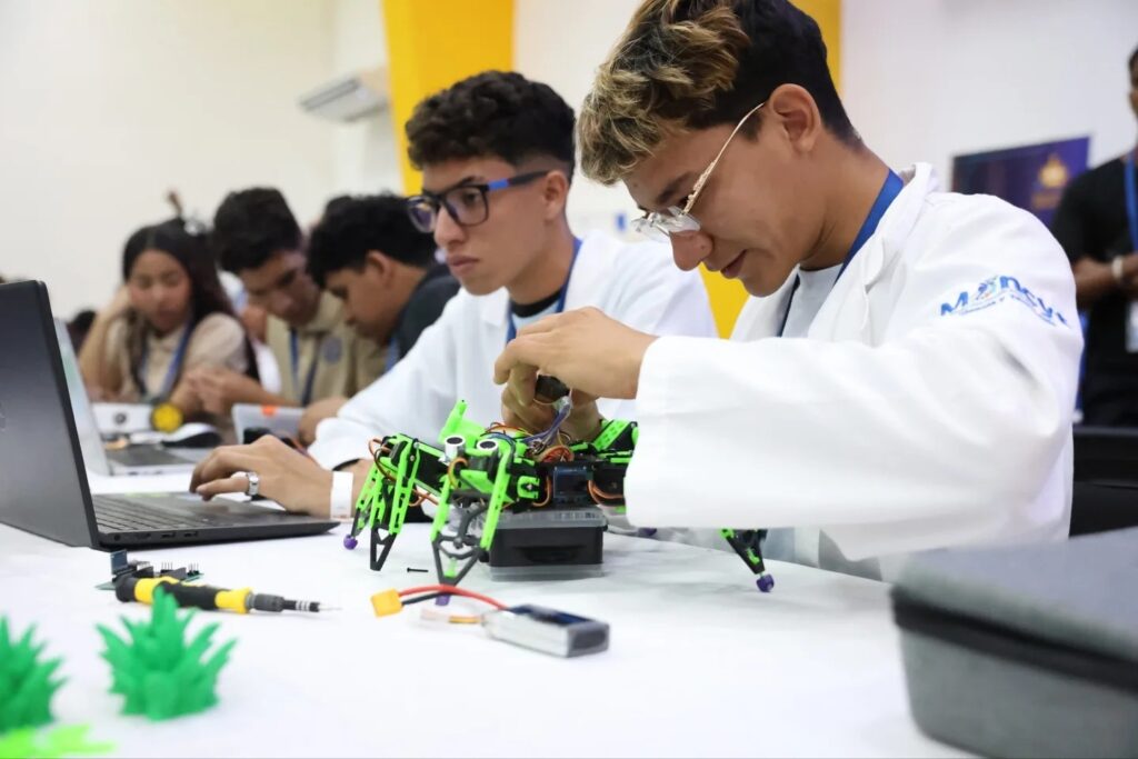 Juventud zuliana brilla en Olimpiadas Venezolanas de Nanotecnología y Matemáticas talento zuliano brilla en ciencia