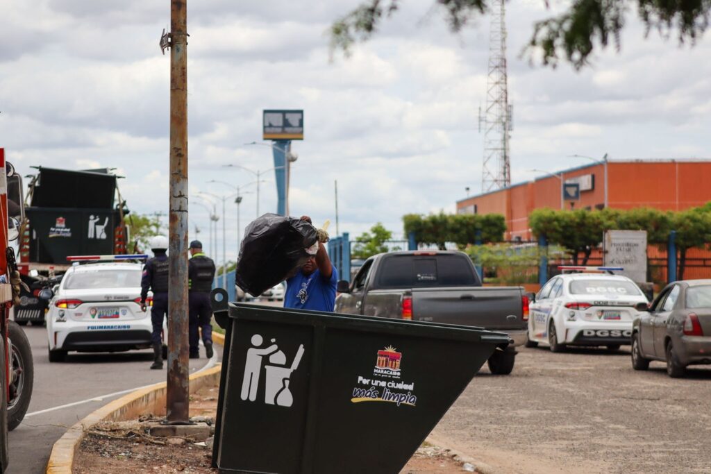 contenedores de desechos