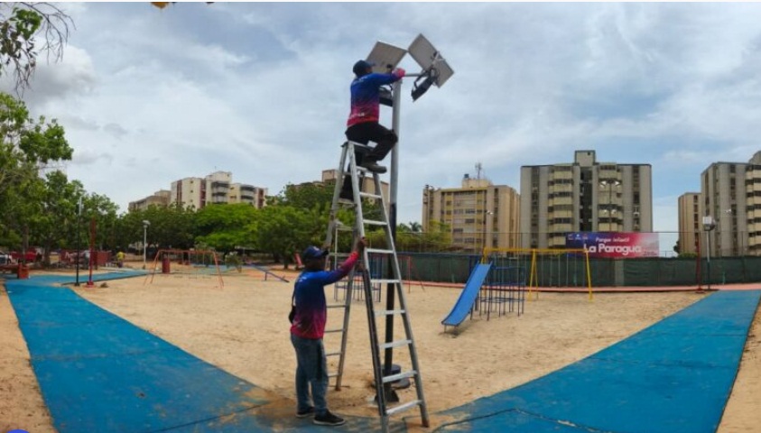 Parque La Paragua luce renovado y colorido tras su rehabilitación por la Alcaldía de Maracaibo Parque La Paragua