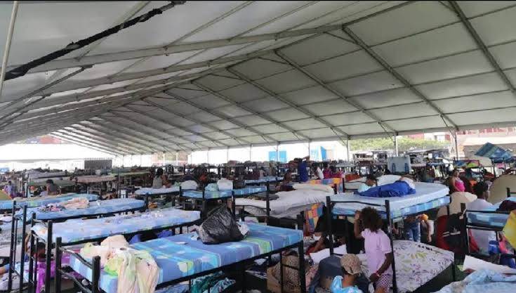 Unos 20.857 ciudadanos están refugiados en los campamentos habilitados por los terremotos campamentos transitorios para damnificados
