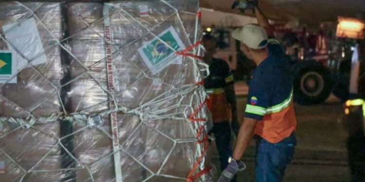 Brasil envía 690.000 vacunas a Venezuela para atender la emergencia tras los terremotos cargamento de vacunas
