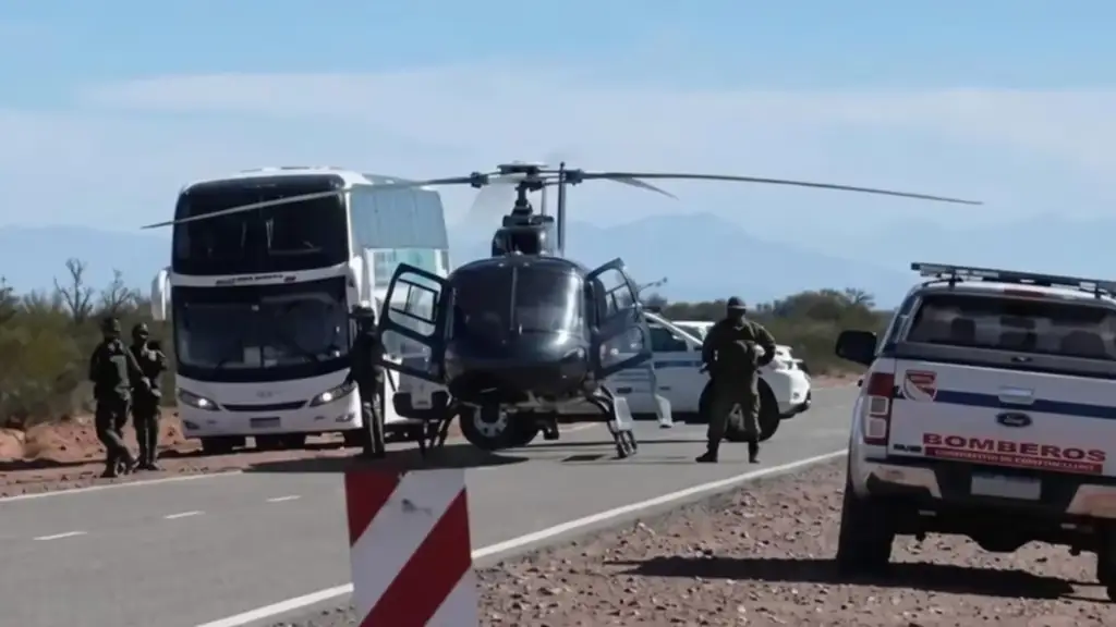 Helicóptero de emergencias se estrella en Argentina y deja siete personas muertas helicóptero en Argentina