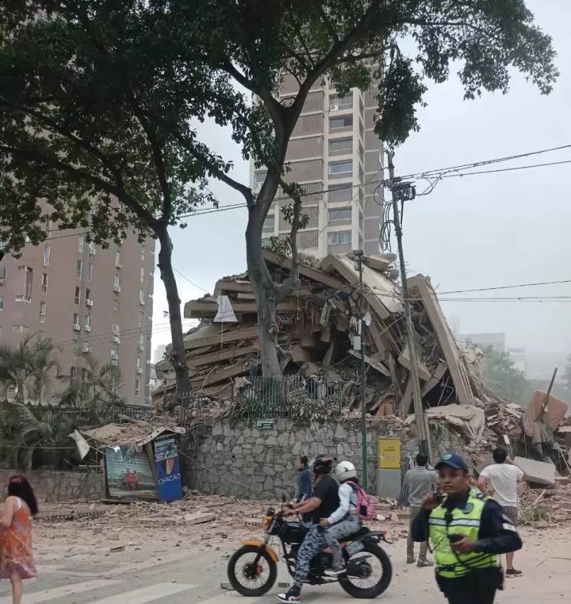 Tras los terremotos las autoridades identifican daños viales en siete estados daños viales