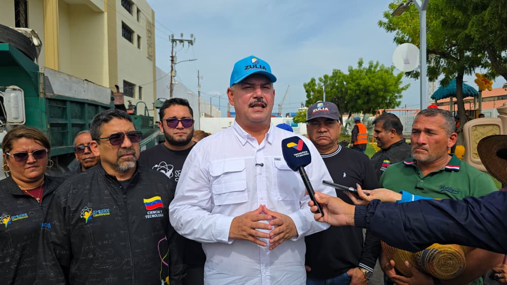Gobernación ejecuta asfaltado en las adyacencias del Museo Didáctico Dr. Humberto Fernández Morán Plan Estadal de Asfaltado de gobernación