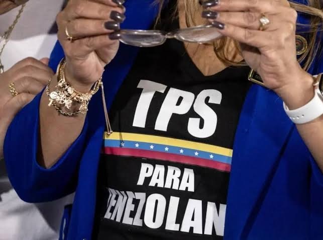 Migrantes venezolanos solicitan protección migratoria DED por 18 meses a Trump protección migratoria DED